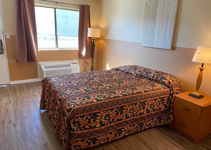 Sea Palace Motel