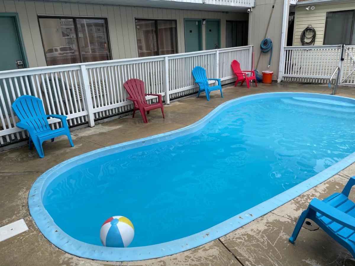 Sea Palace Motel