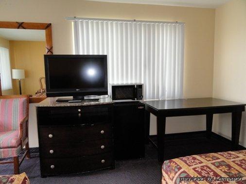Sea Palace Motel *
