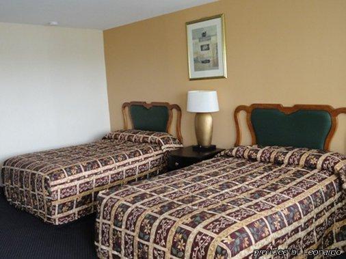 Sea Palace Motel *